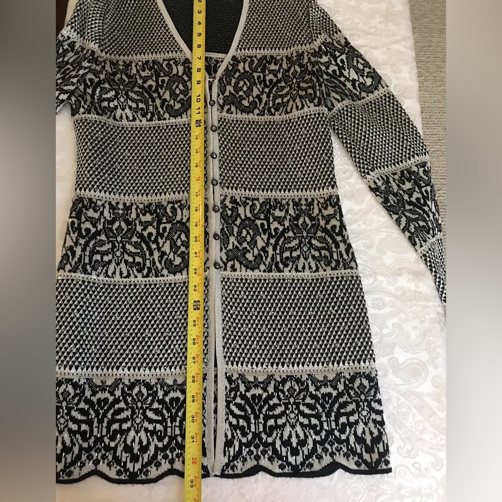 NWOT St John Cardigan Size 8 - Picture 5 of 9